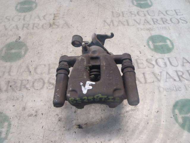 Zacisk hamulcowy tylny lewy A4544200701 MERCEDES