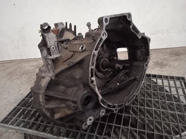 Mechaniczna skrzynia biegów w komplecie A6031701XC MAZDA