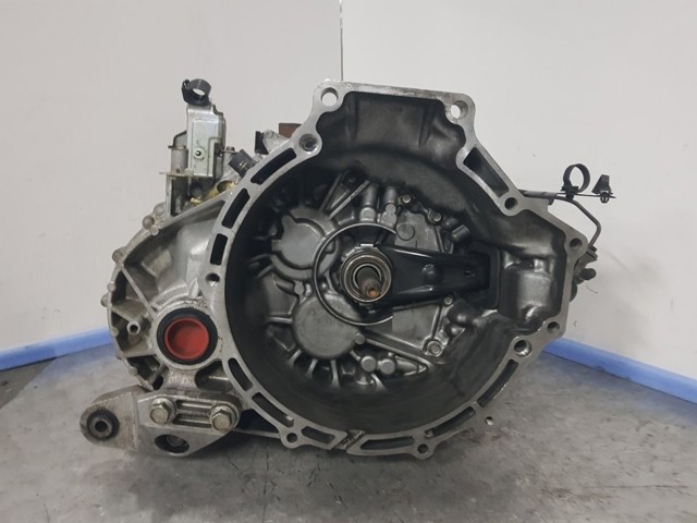 Mechaniczna skrzynia biegów w komplecie A6031701XC MAZDA