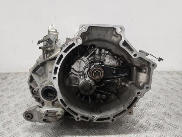 Mechaniczna skrzynia biegów w komplecie A6031701XC MAZDA