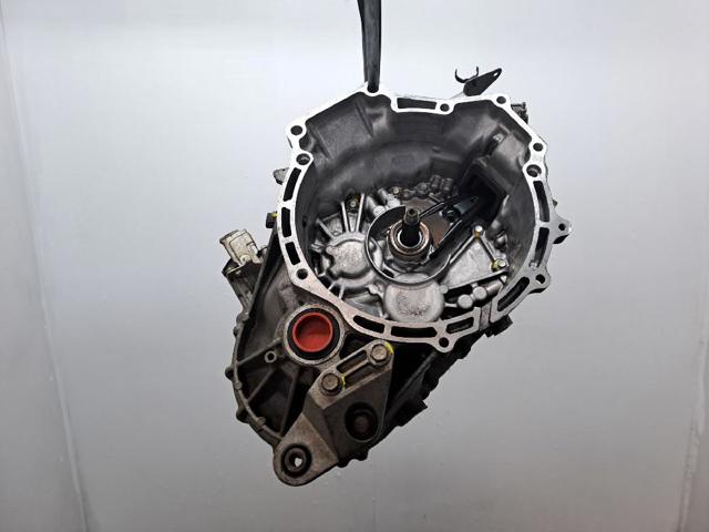 Mechaniczna skrzynia biegów w komplecie A6031701XC MAZDA