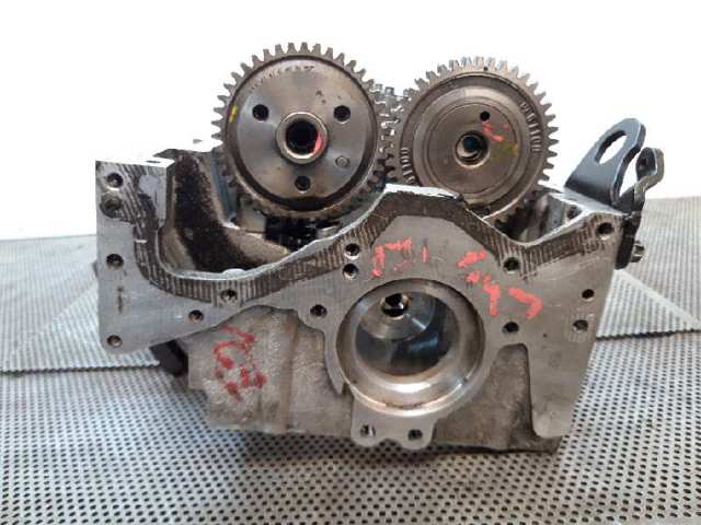 Głowica cylindrów A6110105020 MERCEDES