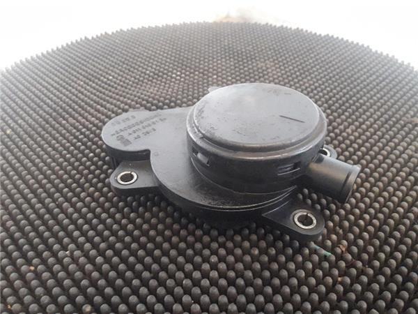 Separator oleju układu wentylacji kadłuda (bloku silnika)  A6110160134 MERCEDES