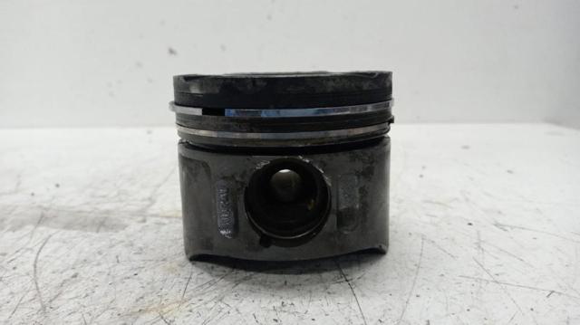 Tłok, komplet do jednego cylindru, STD A6110301017 MERCEDES