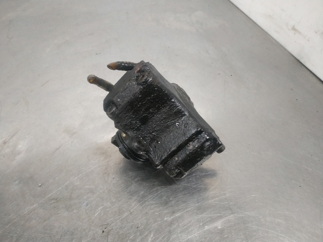 Pompa wtryskowa wysokiego ciśnienia A6110700501 MERCEDES