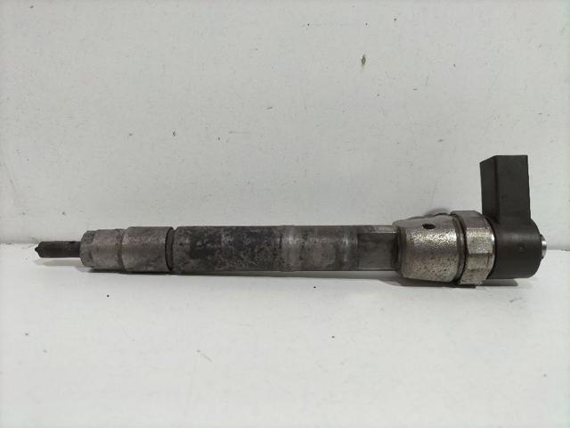 Wtryskiwacz paliwa A6110700887 MERCEDES