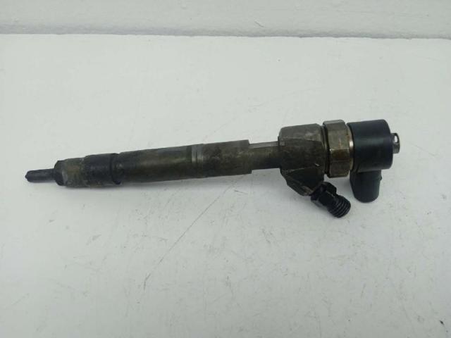 Wtryskiwacz paliwa A6110700987 MERCEDES