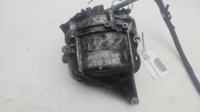 Wspornik alternatora Mercedes E S210