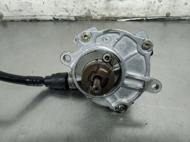 Pompa podciśnienia A6112300265 MERCEDES