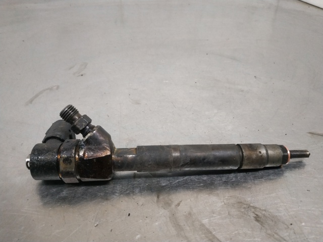 Wtryskiwacz paliwa A6130700187 MERCEDES