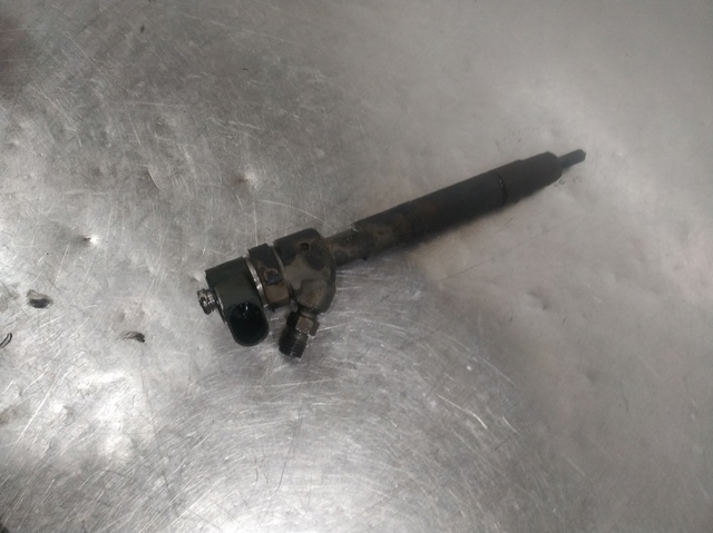 Wtryskiwacz paliwa A6130700187 MERCEDES