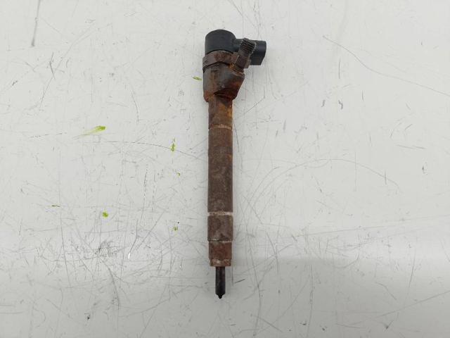 Wtryskiwacz paliwa A6130700587 MERCEDES