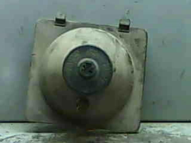 Reflektor lewy Mercedes 100 631