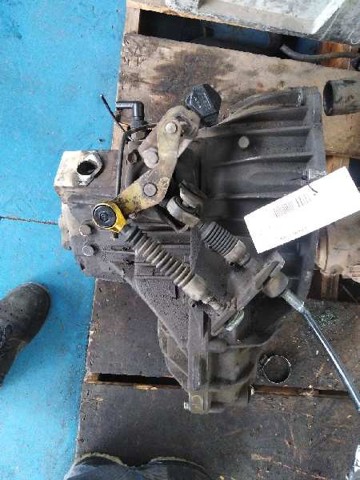 Mechaniczna skrzynia biegów w komplecie A6382601100 MERCEDES