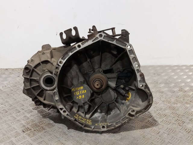 Mechaniczna skrzynia biegów w komplecie A6382602300 MERCEDES