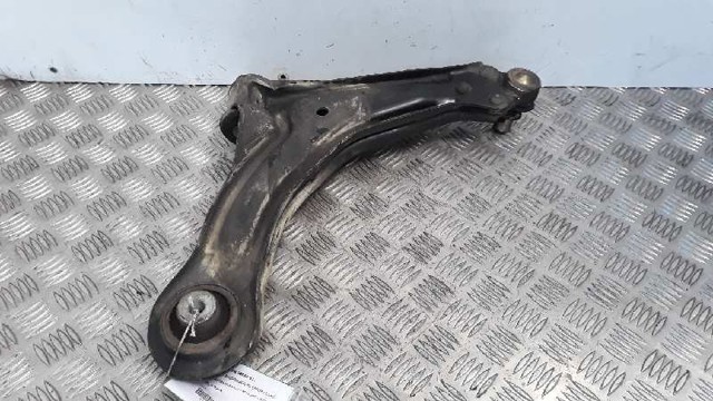 Wahacz zawieszenia przedniego dolny lewy A6383300010 MERCEDES