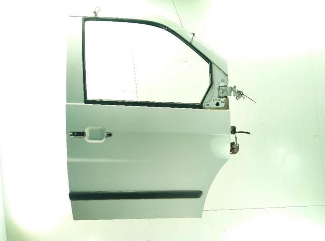 Drzwi przednie prawe A638720110528 MERCEDES