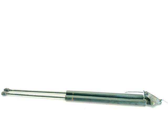 Amortyzator klapy bagażnika (3/5 drzwi-tylnych) A6389800464 MERCEDES