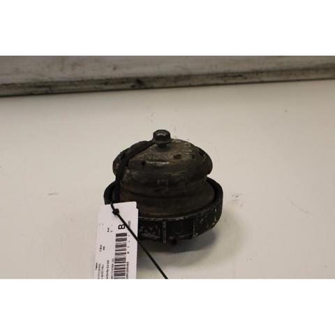 Poduszka (podpora) silnika przednia A6392410413 MERCEDES