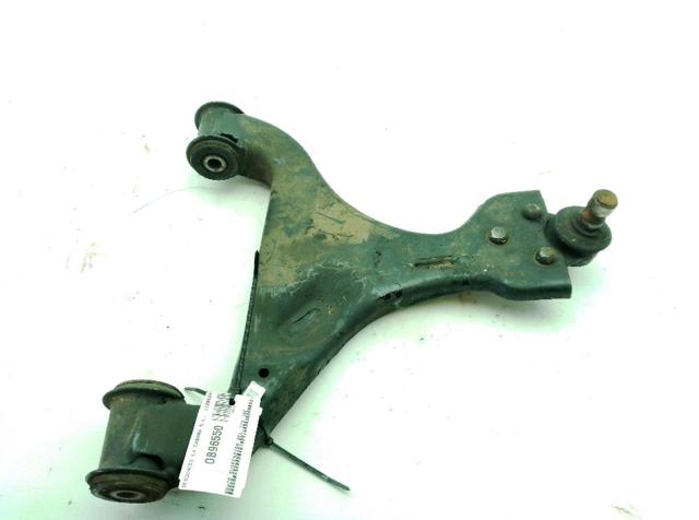 Wahacz zawieszenia przedniego dolny lewy A6393300810 MERCEDES