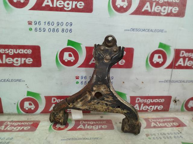 Silentblock przedniego wahacza dolnego A6393330214 MERCEDES