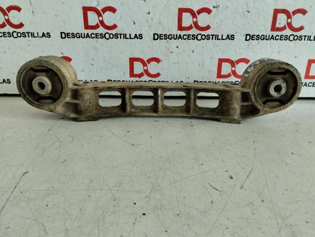 Silentblock trawersu do mocowania tylnego reduktora tylny A6393530347 MERCEDES