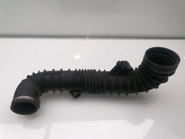 Króciec powietrza, wylot filtra powietrznego A6395282582 MERCEDES