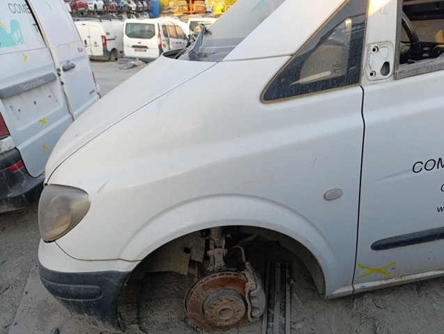 Błotnik przedni lewy A6396305107 MERCEDES