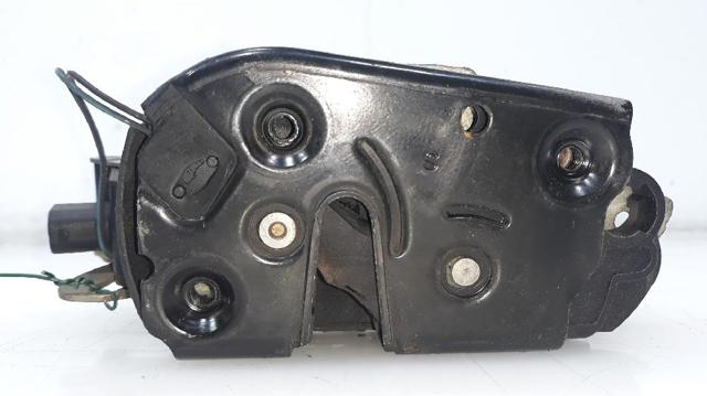 Zamek drzwi przednich lewych A6397200435 MERCEDES