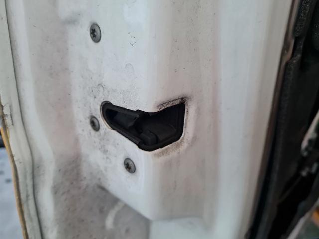 Zamek drzwi przednich lewych A6397202435 MERCEDES
