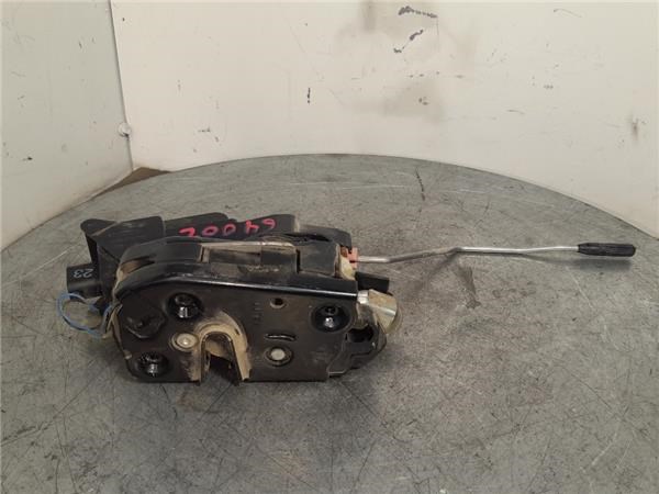 Zamek drzwi przednich lewych A6397202435 MERCEDES