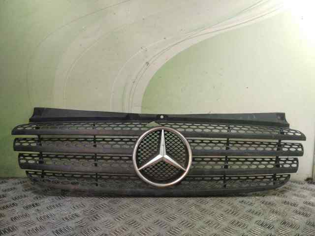 Atrapa grill Mercedes Viano