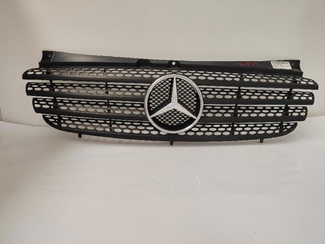 Atrapa grill Mercedes Viano