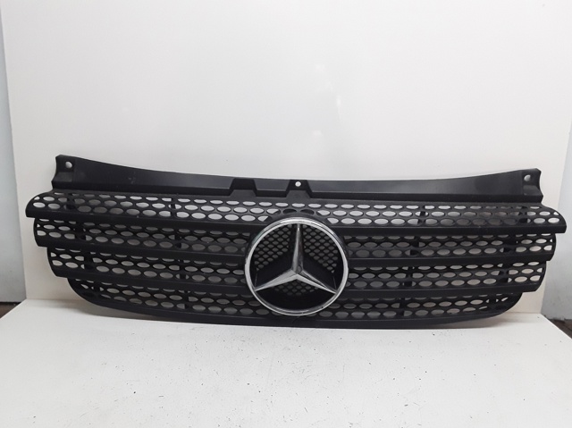 Atrapa chłodnicy A6398800185 MERCEDES