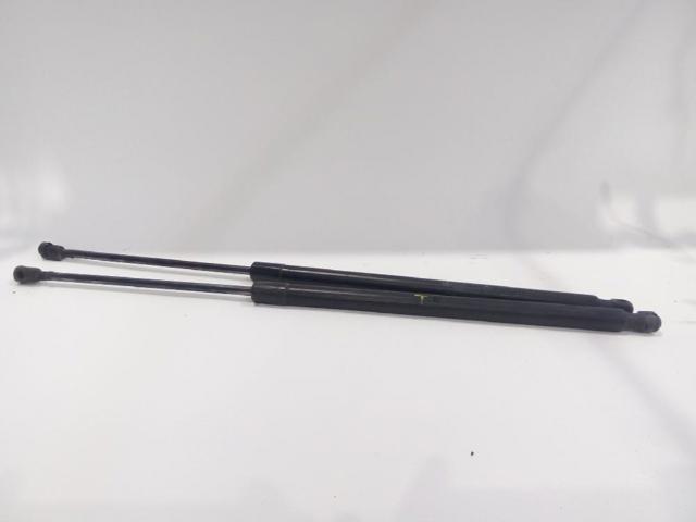 Amortyzator klapy bagażnika (3/5 drzwi-tylnych) A6399800164 MERCEDES