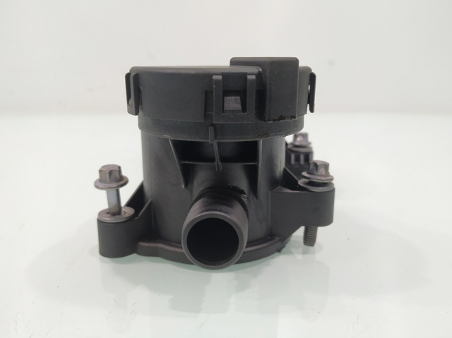 Separator oleju układu wentylacji kadłuda (bloku silnika) Mercedes B W245