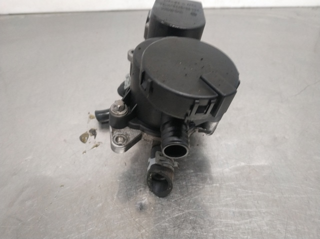 Separator oleju układu wentylacji kadłuda (bloku silnika) Mercedes B W245