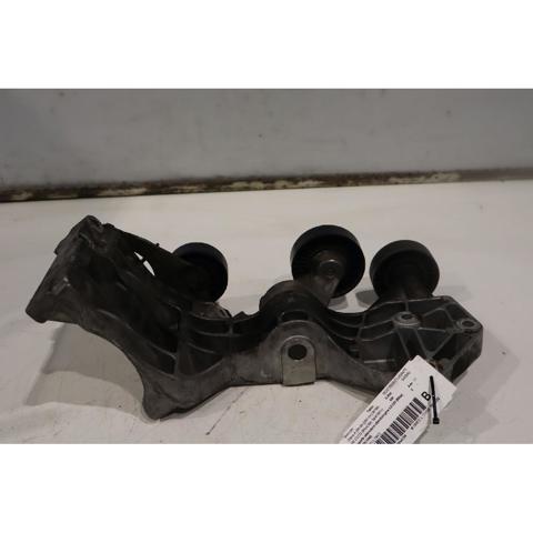 Wspornik alternatora A6402021040 MERCEDES