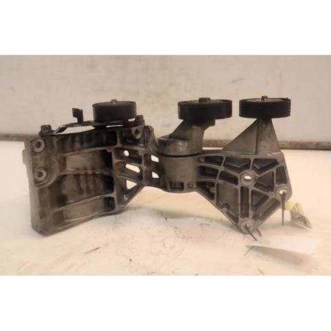 Wspornik alternatora A6402021040 MERCEDES