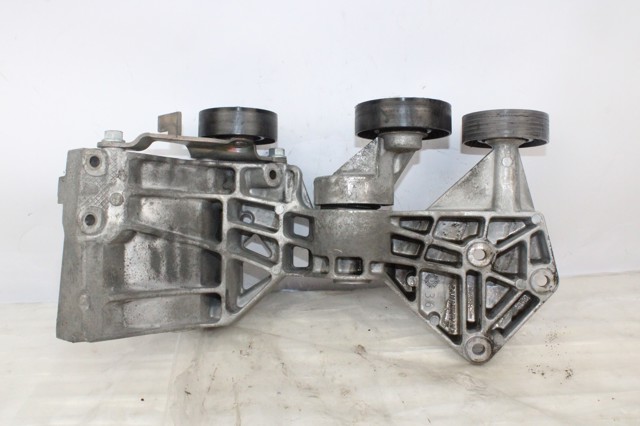 Wspornik alternatora A6402021040 MERCEDES