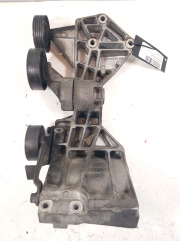 Wspornik alternatora A6402021040 MERCEDES