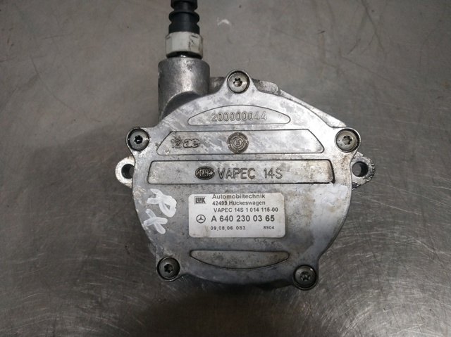 Pompa podciśnienia A6402300365 MERCEDES