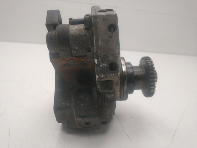 Pompa wtryskowa wysokiego ciśnienia A6420700201 MERCEDES