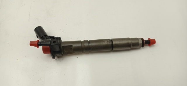 Wtryskiwacz paliwa A6420701987 MERCEDES