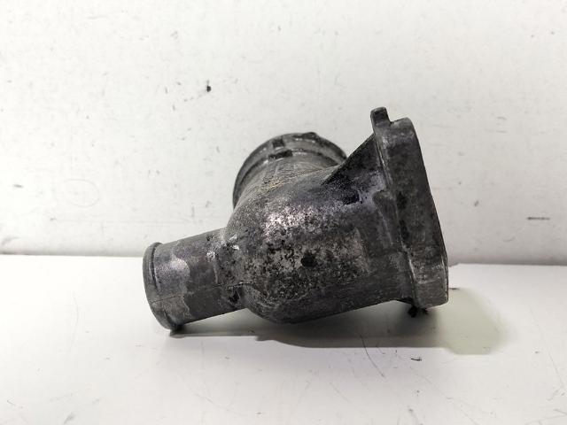 Kołnierz układu chłodzenia (trójnik) A6422000056 MERCEDES