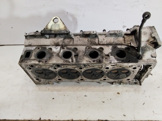 Głowica cylindrów A6460100620 MERCEDES