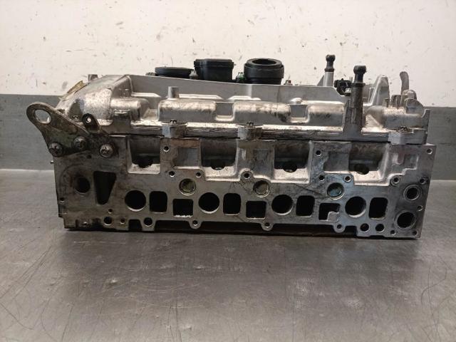 Głowica cylindrów A6460100620 MERCEDES