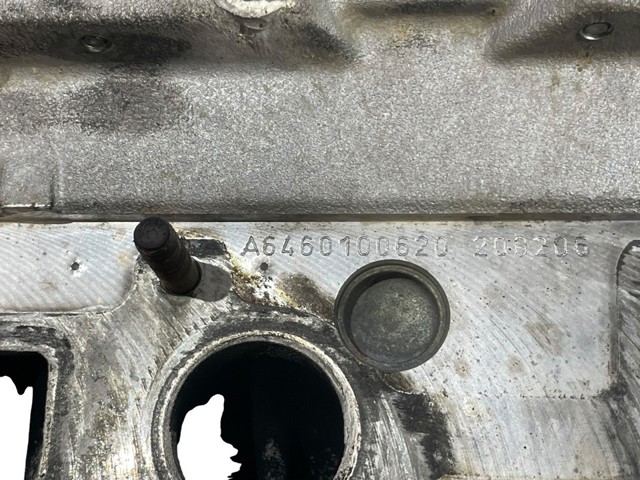 Głowica cylindrów A6460100620 MERCEDES
