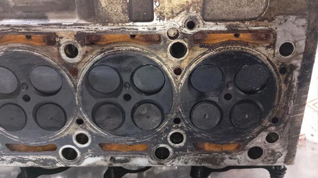 Głowica cylindrów A6460100620 MERCEDES