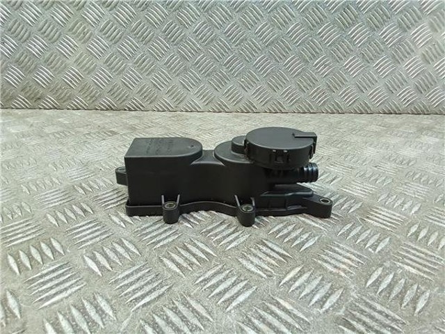 Separator oleju układu wentylacji kadłuda (bloku silnika)  A6460101562 MERCEDES